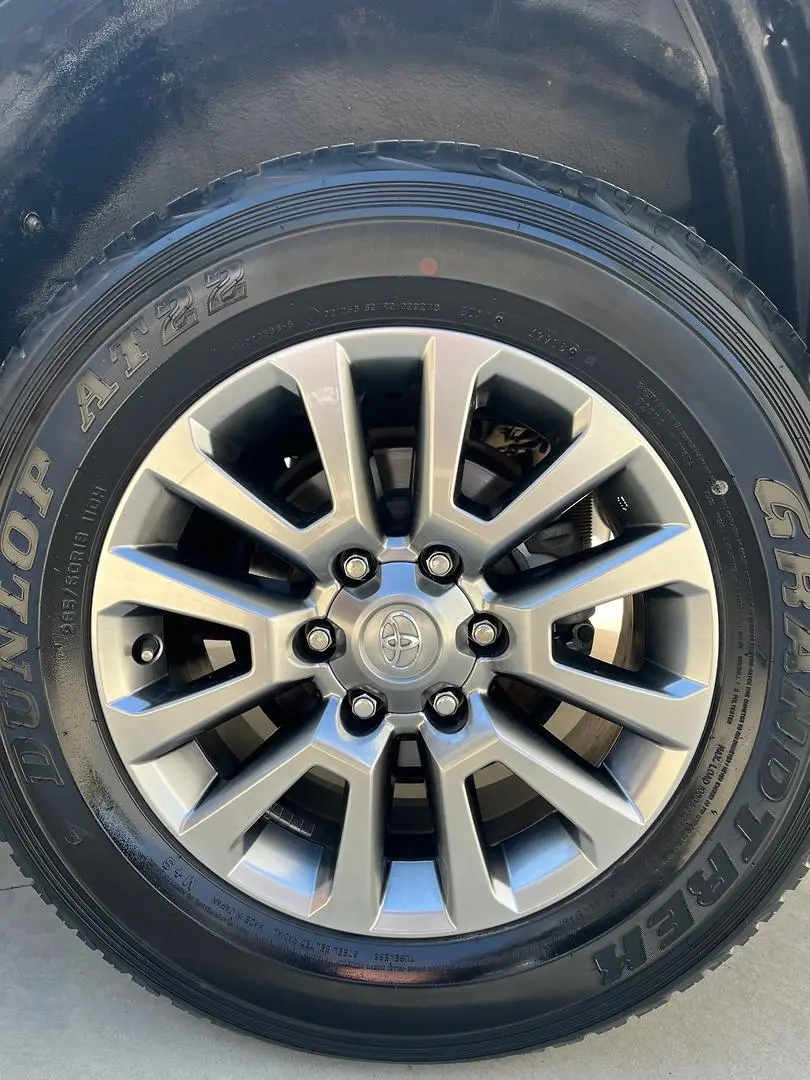 2018 Toyota Landcruiser Prado Gallery Image 5