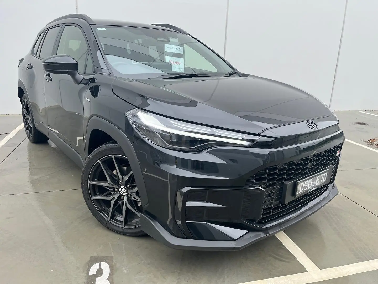 2025 Toyota Corolla Cross Gallery Image 1