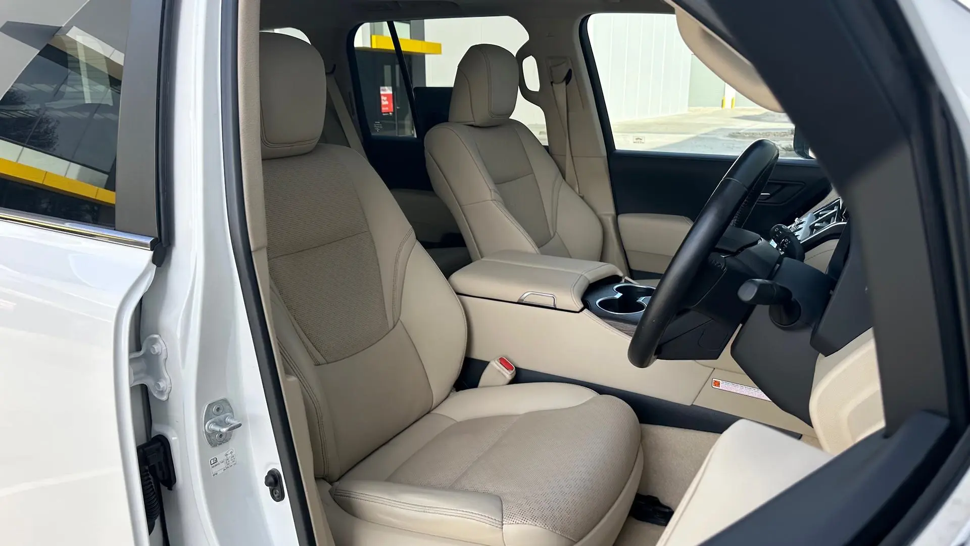 2022 Toyota Landcruiser Gallery Image 18