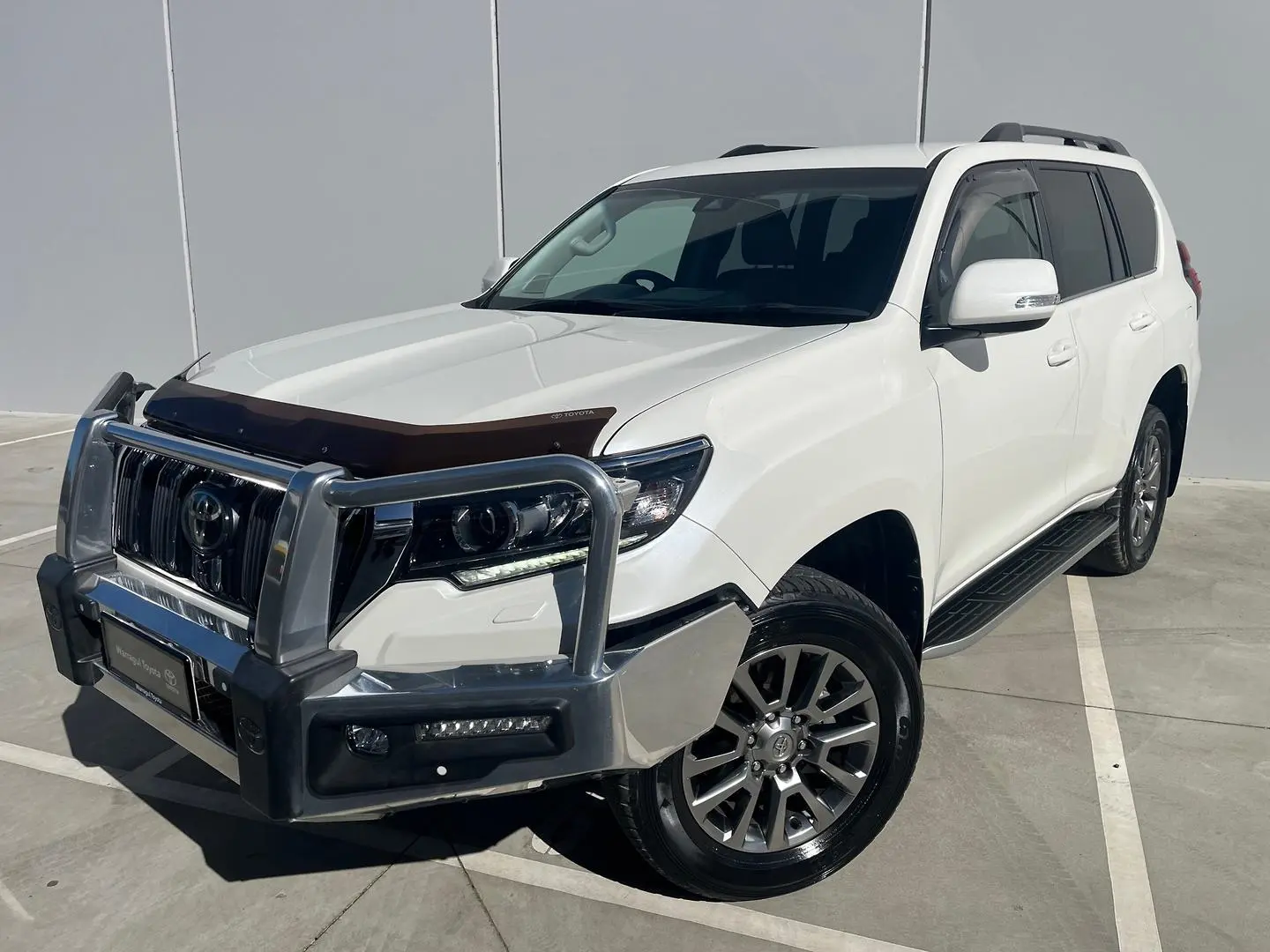 2018 Toyota Landcruiser Prado Gallery Image 2