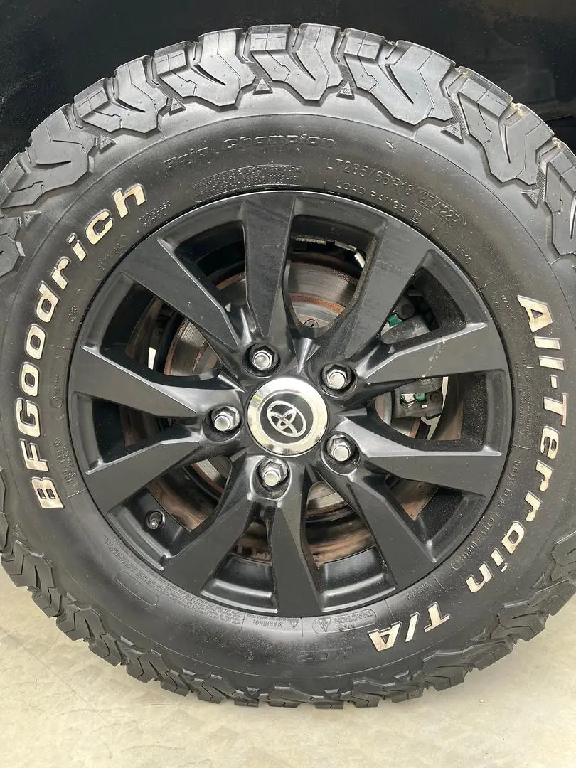 2017 Toyota Landcruiser Gallery Image 5