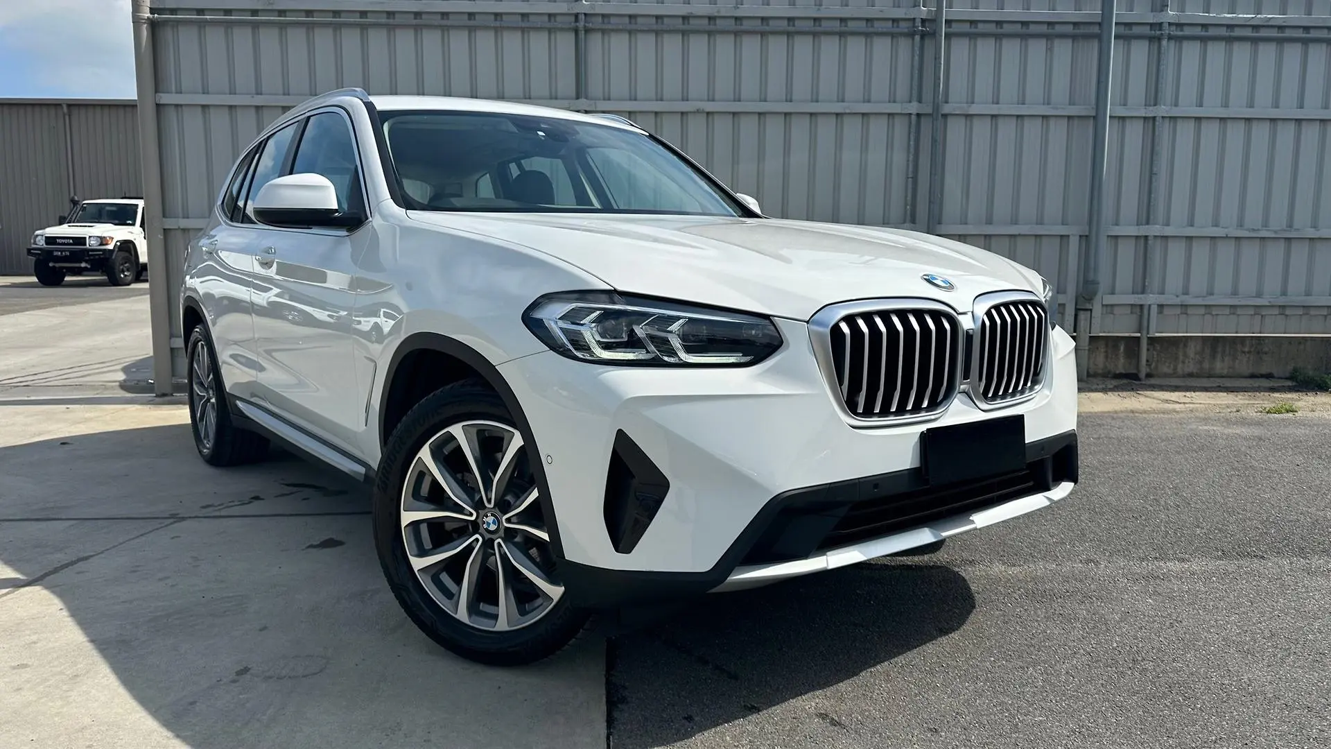 2022 Bmw X3 Gallery Image 1