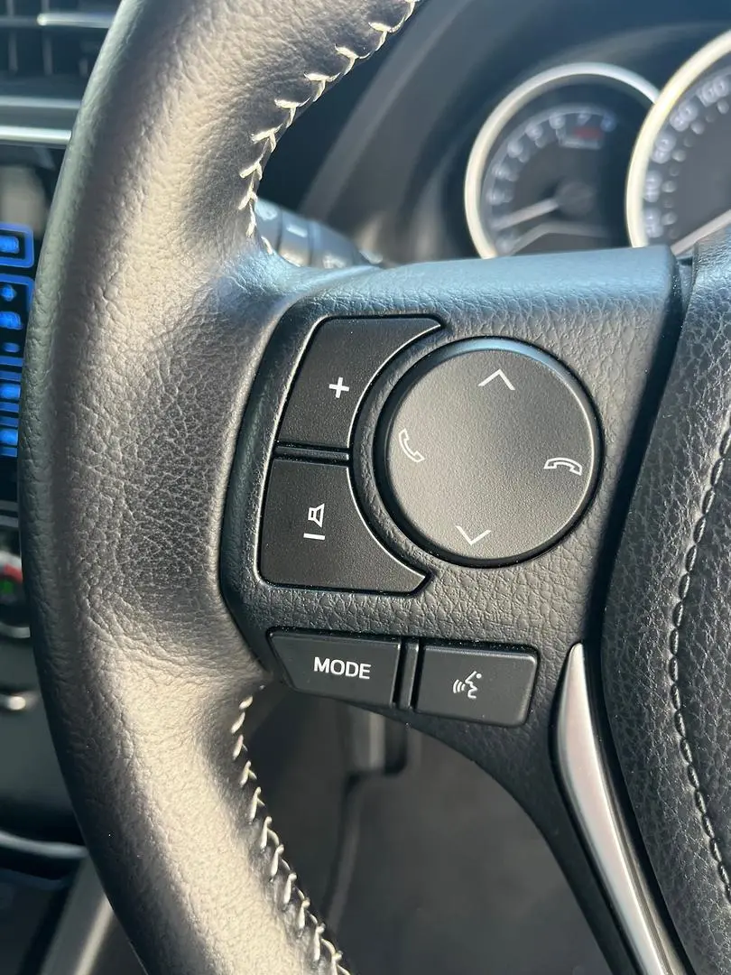 2015 Toyota Corolla Gallery Image 18