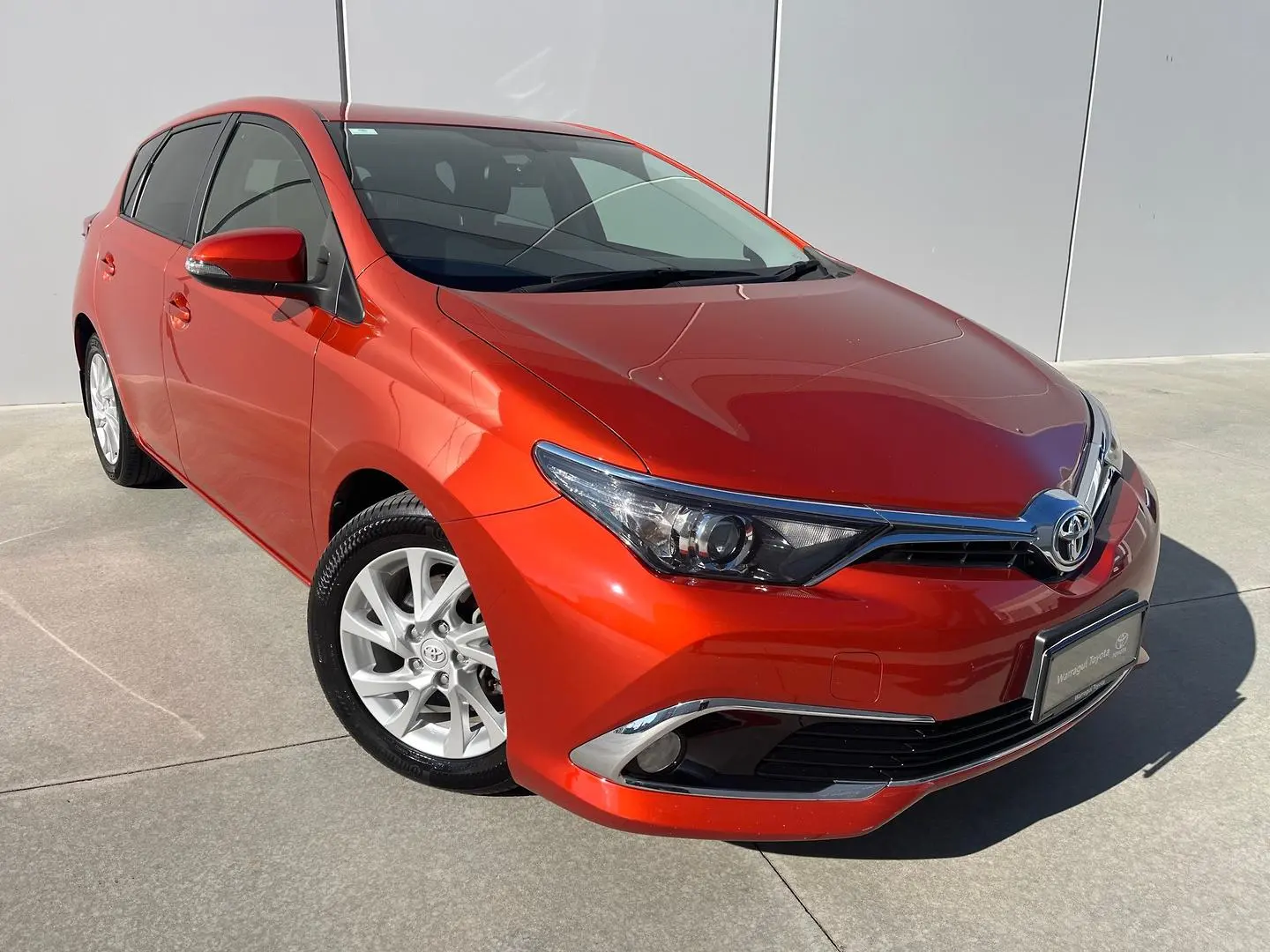 2015 Toyota Corolla Gallery Image 1