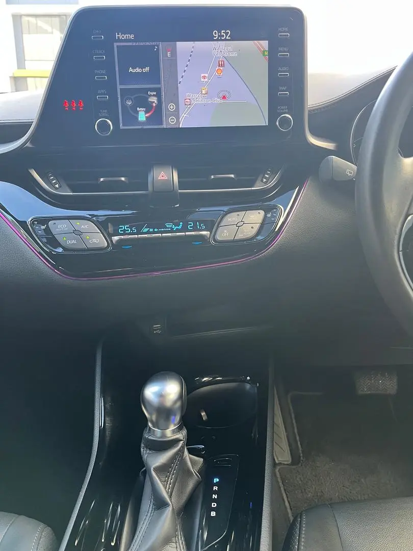 2022 Toyota C-HR Gallery Image 19
