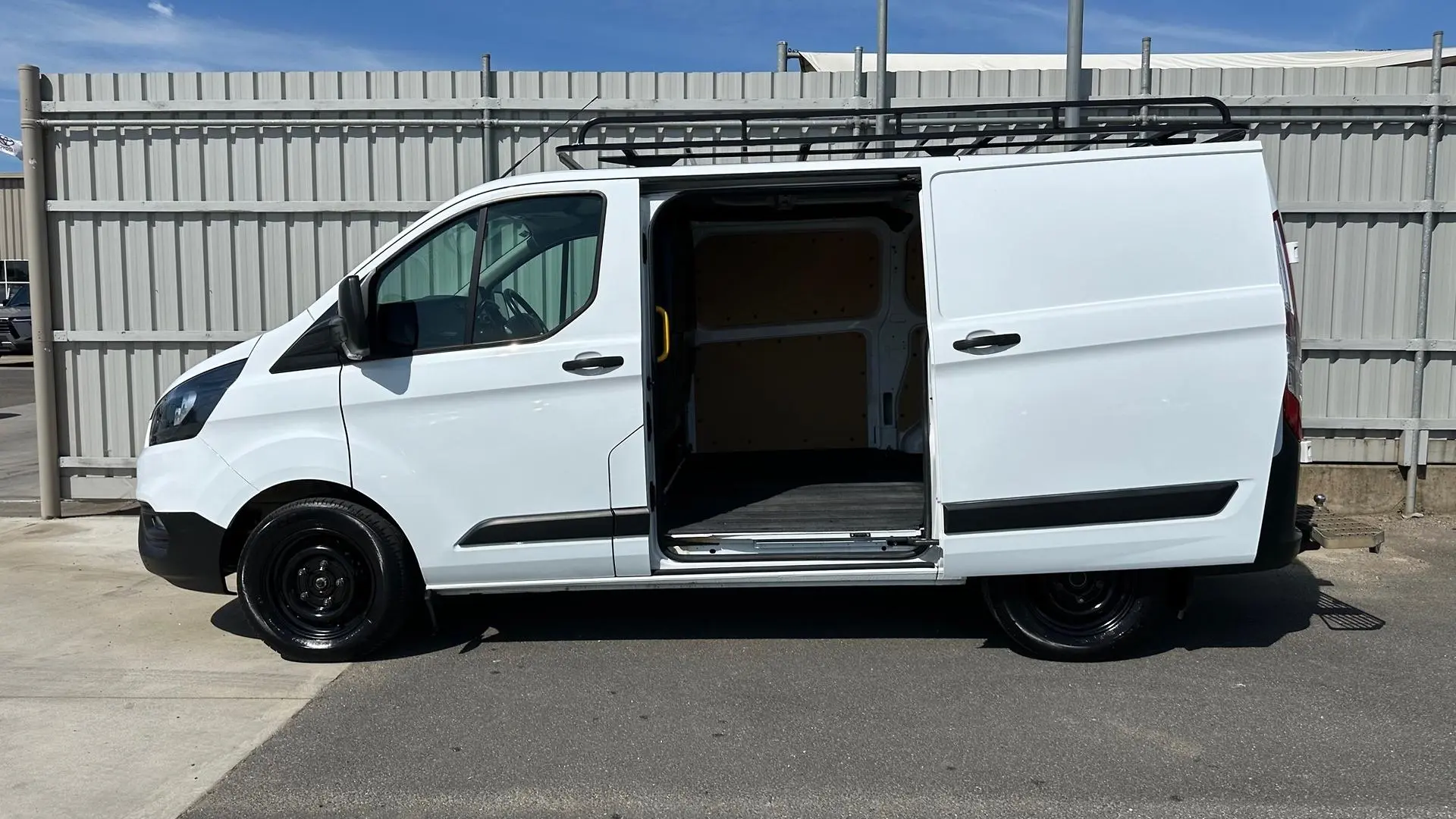 2018 Ford Transit Custom Image 6