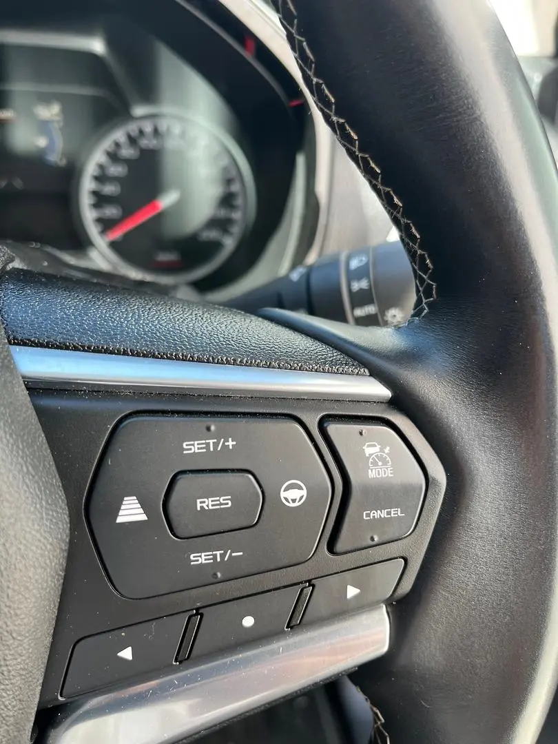 2023 Isuzu D-MAX Gallery Image 23