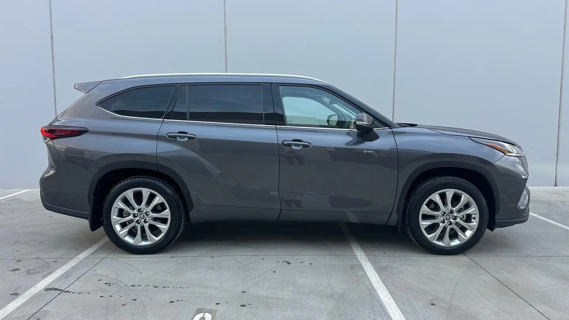 2025 Toyota Kluger Gallery Image 4