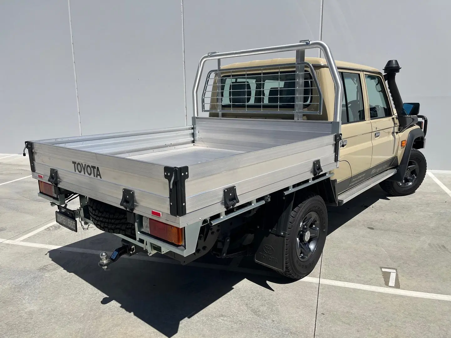 2025 Toyota Landcruiser Gallery Image 13