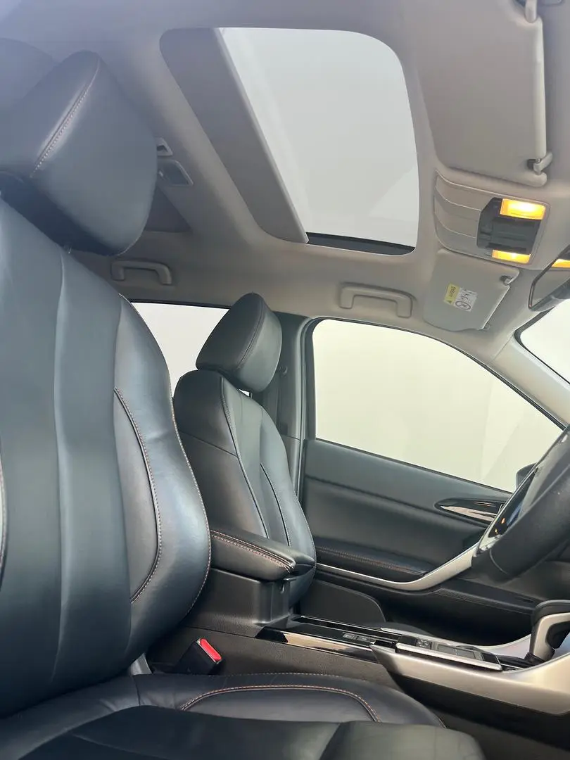 2018 Mitsubishi Eclipse Cross Gallery Image 15