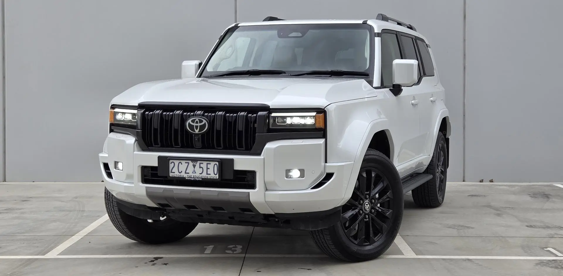 2025 Toyota Landcruiser Prado Gallery Image 3
