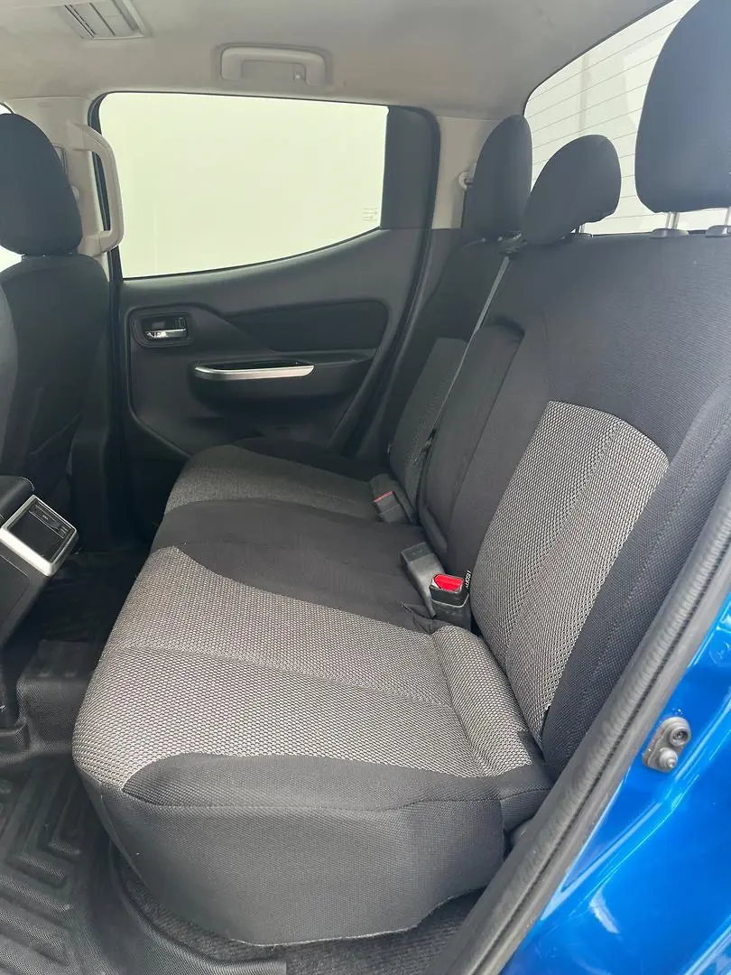 2020 Mitsubishi Triton Gallery Image 7