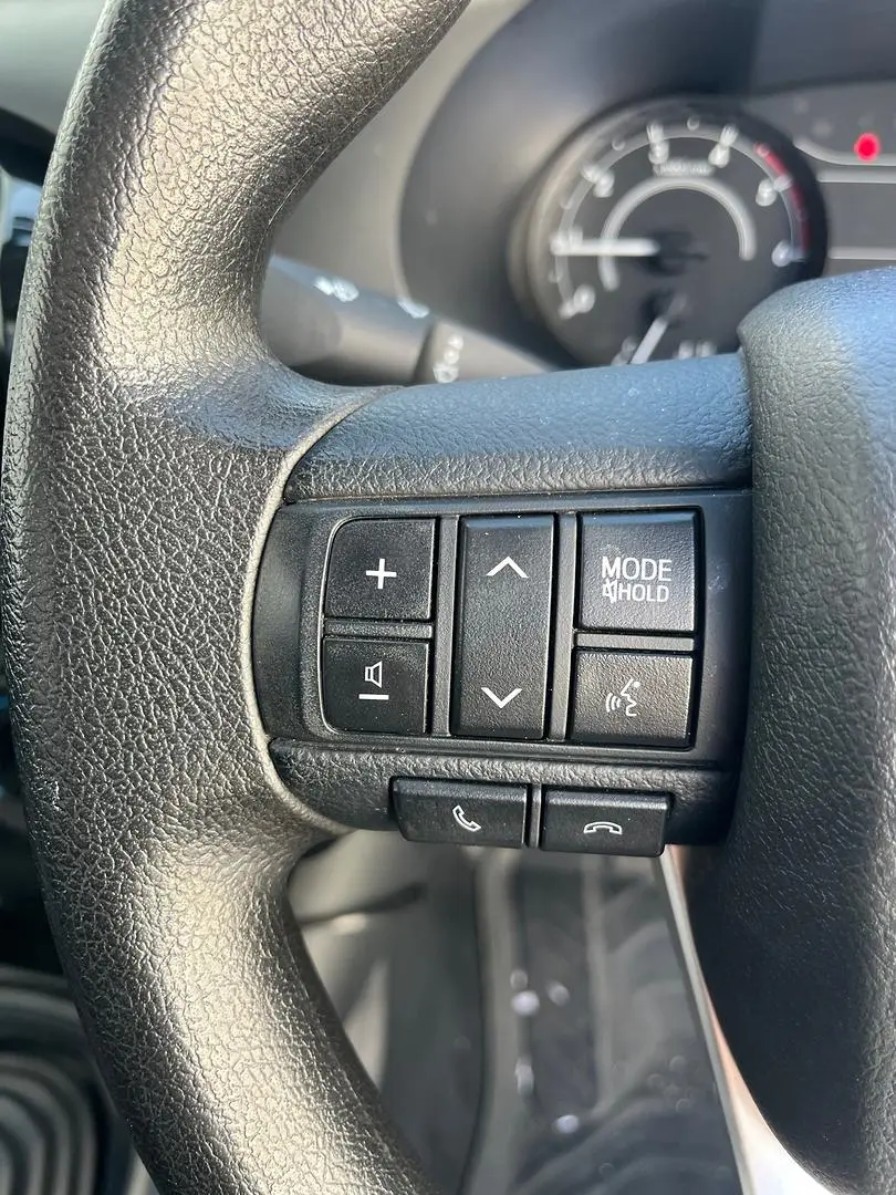 2015 Toyota Hilux Gallery Image 18