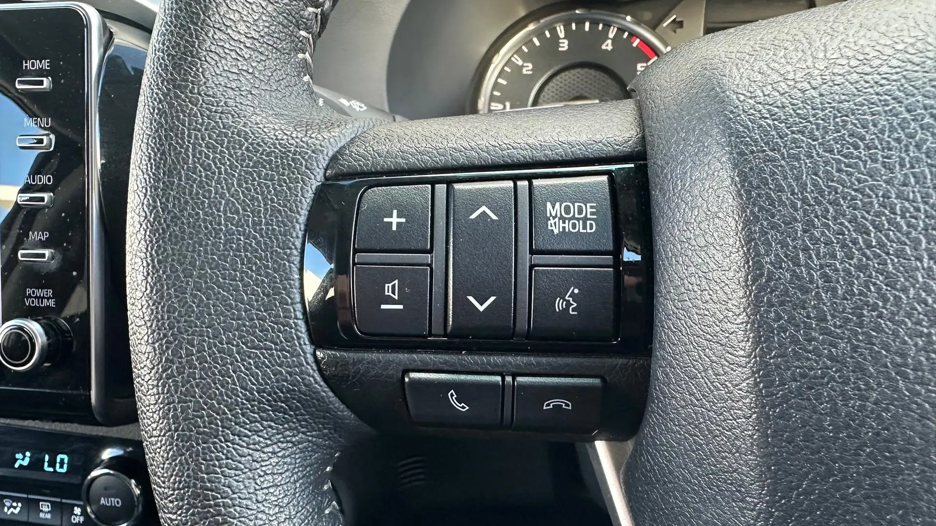 2021 Toyota Hilux Gallery Image 20