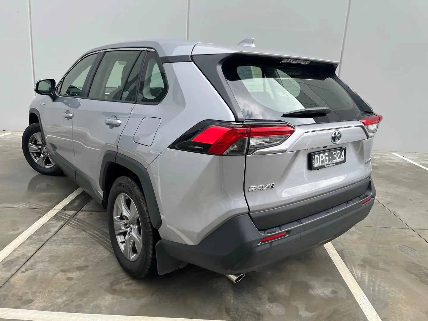 2023 Toyota RAV4 Gallery Image 9