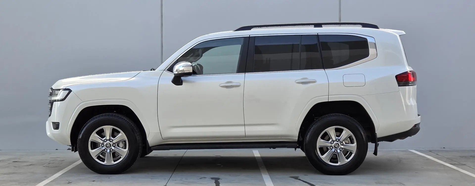2024 Toyota Landcruiser Gallery Image 6