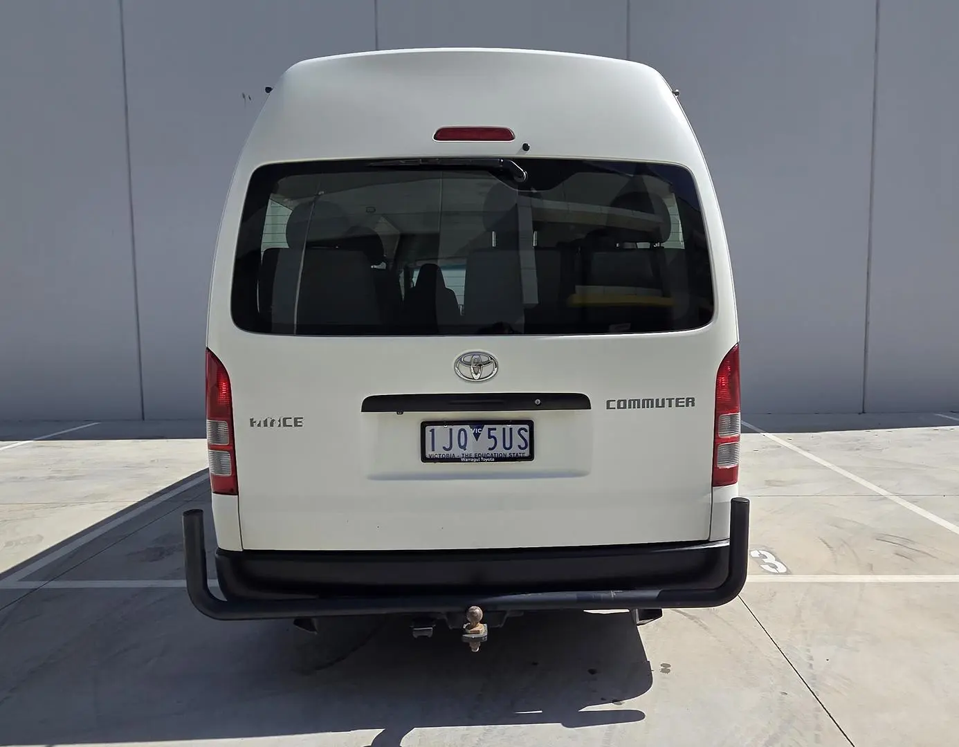 2017 Toyota Hiace Gallery Image 6