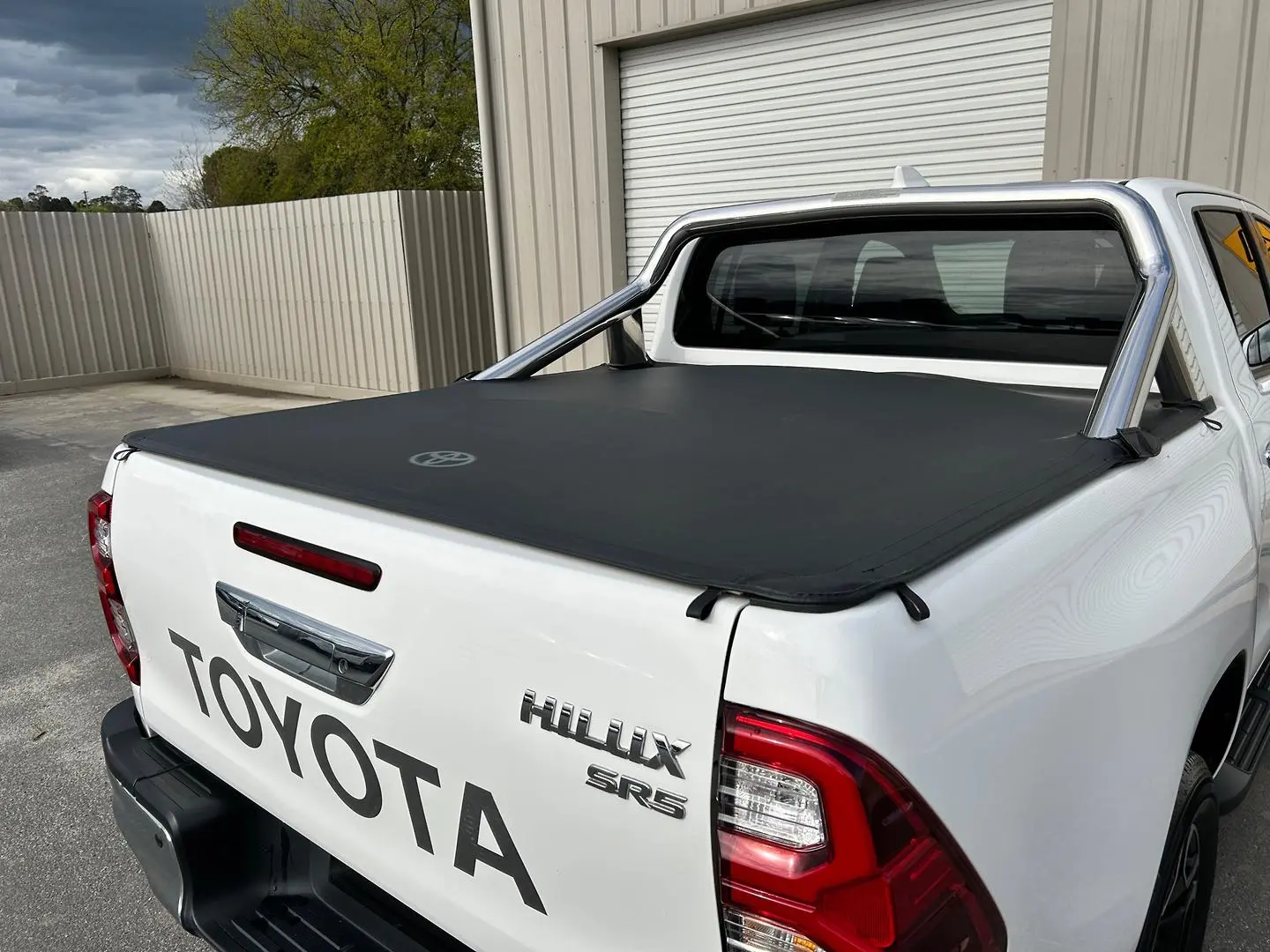 2022 Toyota Hilux Image 4