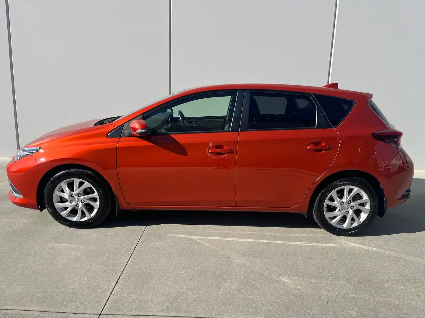 2015 Toyota Corolla Gallery Image 5
