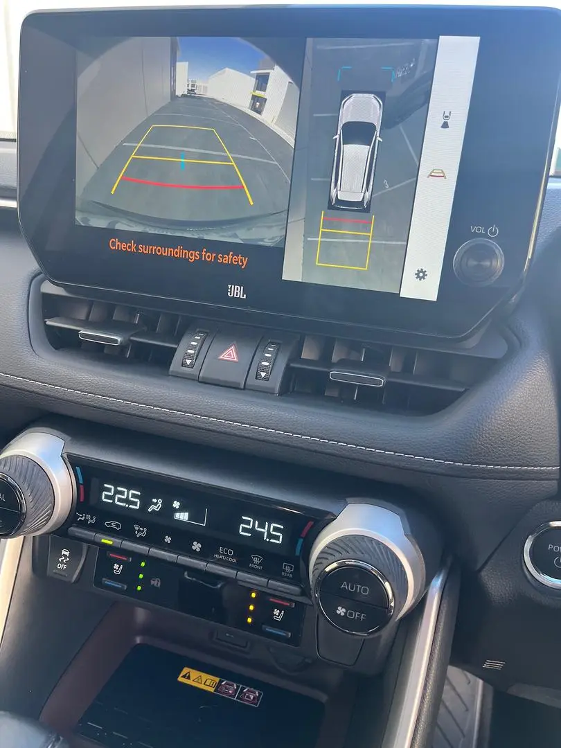 2024 Toyota RAV4 Gallery Image 21