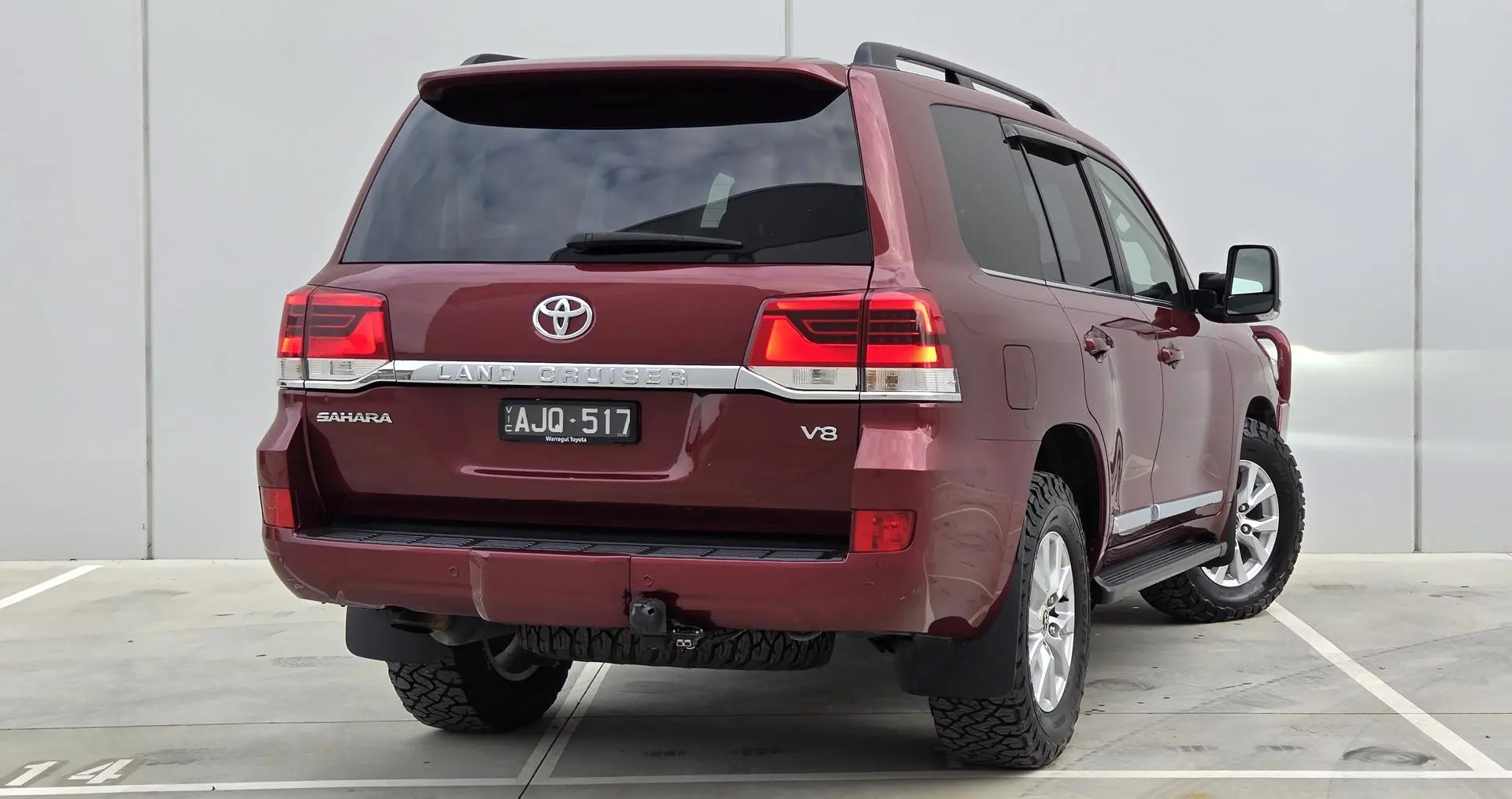 2016 Toyota Landcruiser Gallery Image 9