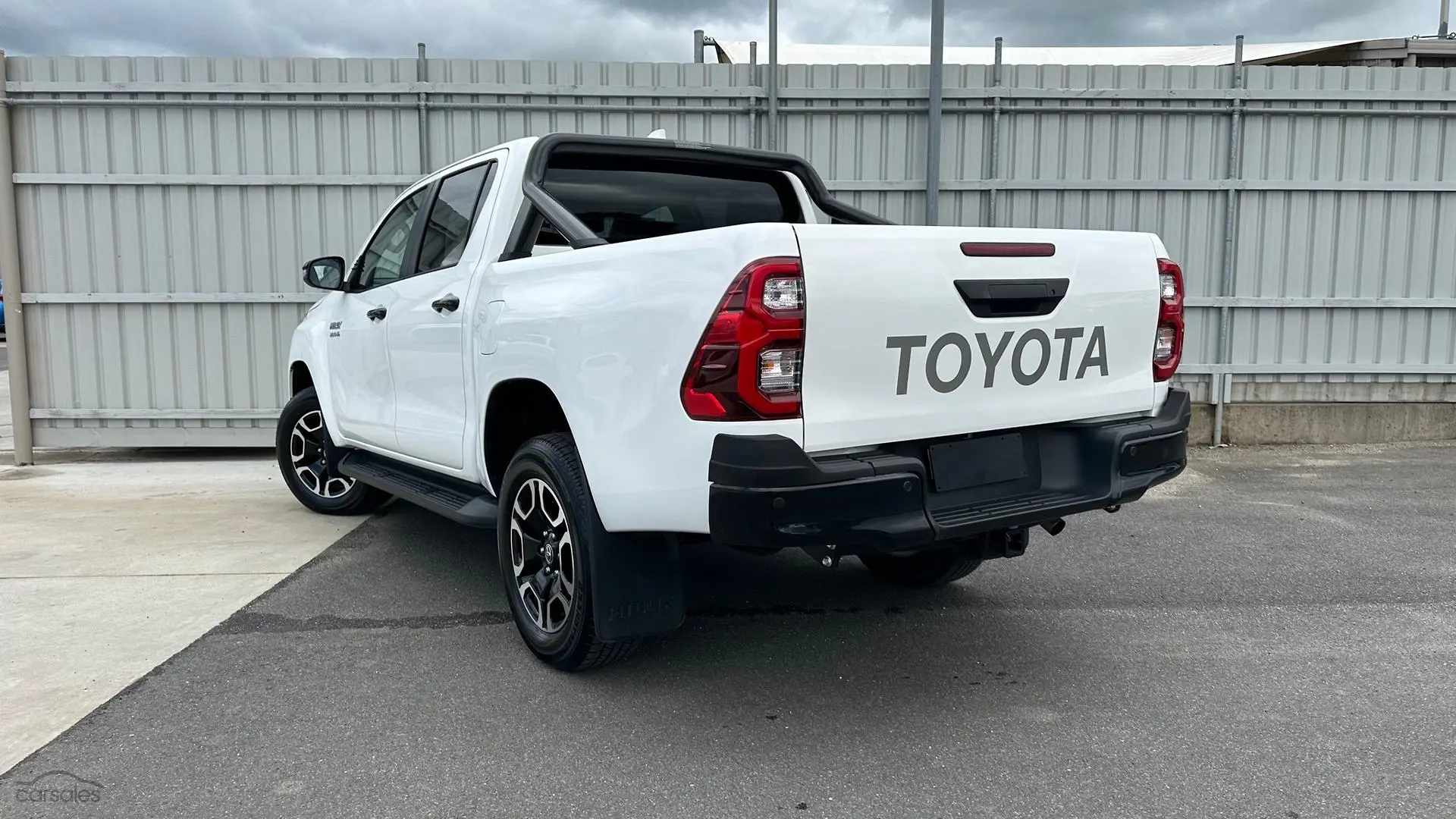 2024 Toyota Hilux Image 8