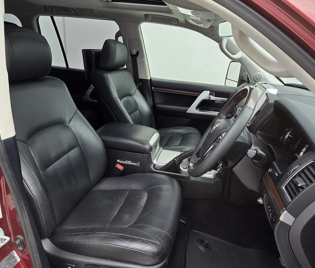 2016 Toyota Landcruiser Gallery Image 25