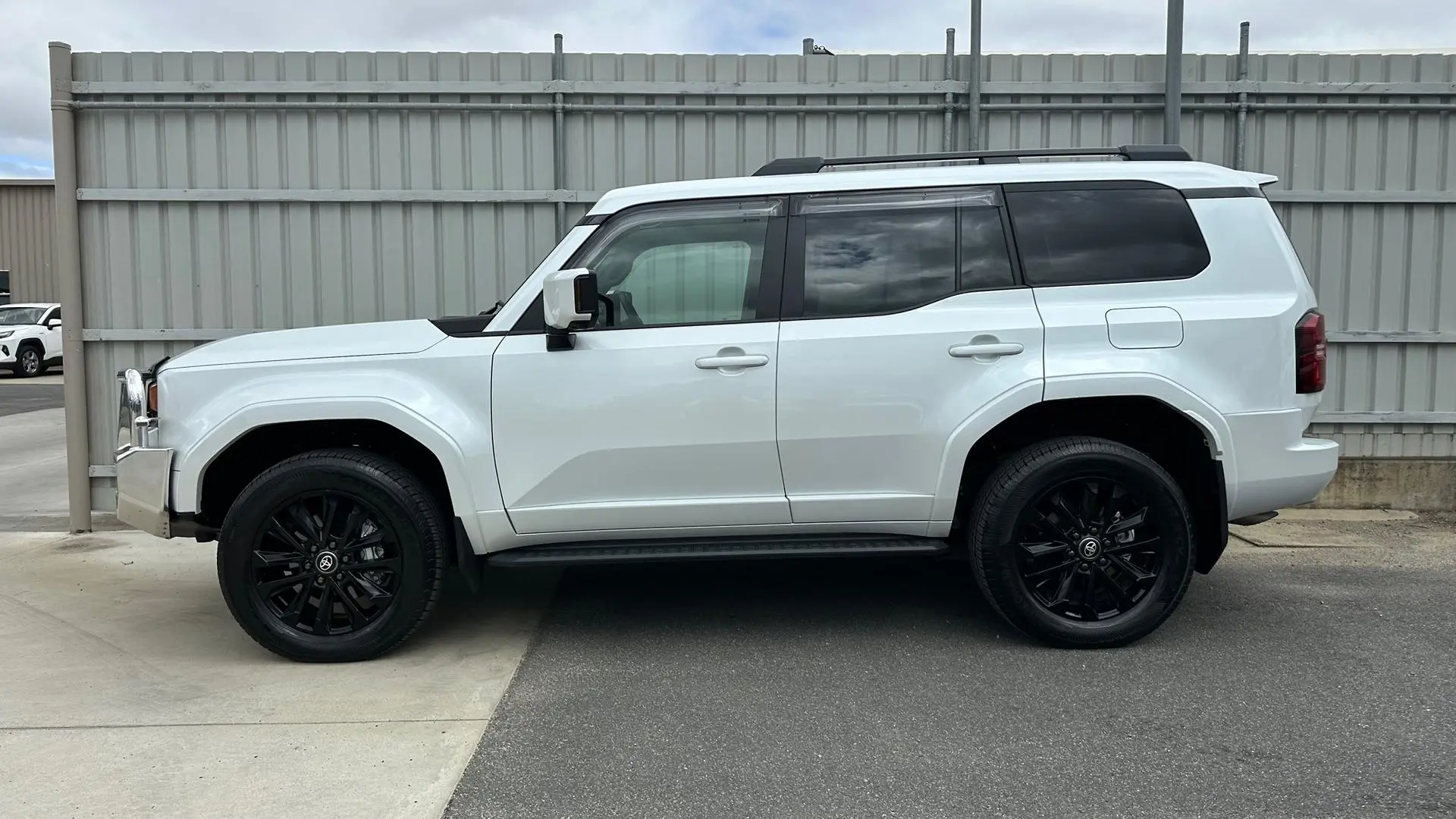 2024 Toyota Landcruiser Prado Gallery Image 6