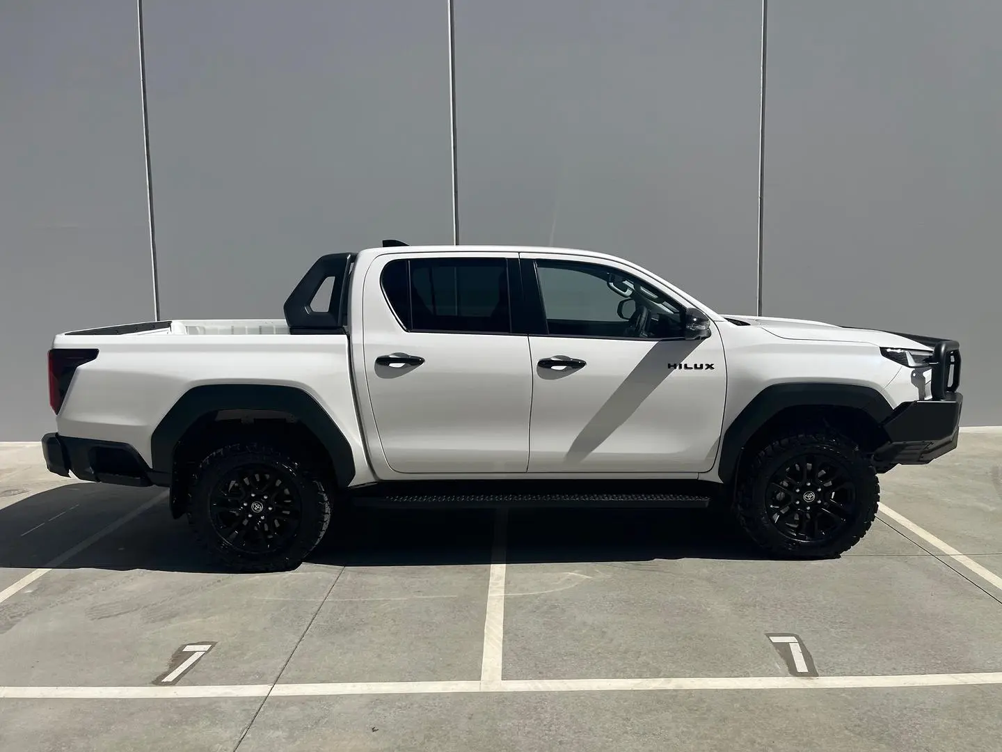 2025 Toyota Hilux Gallery Image 27