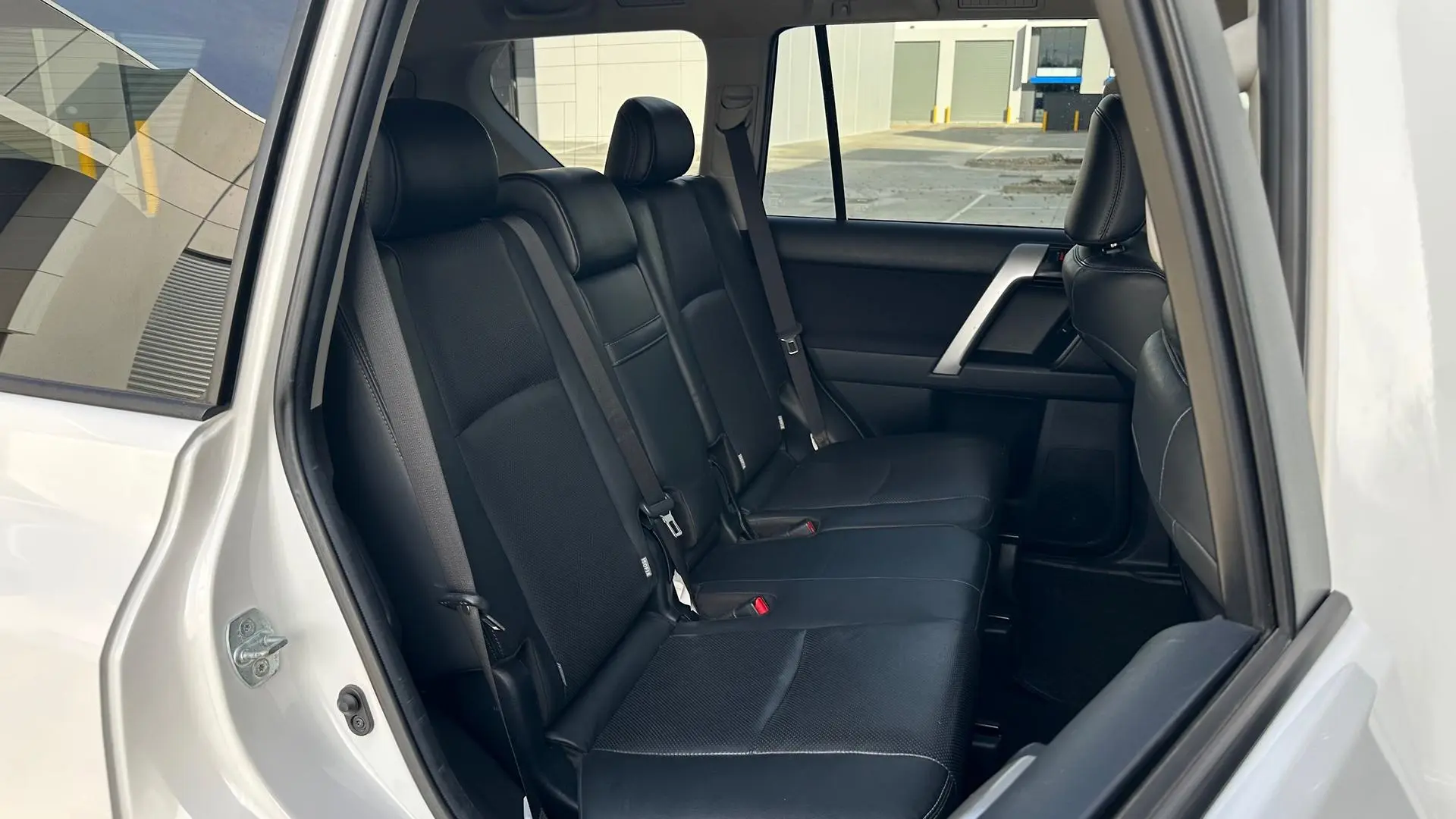 2020 Toyota Landcruiser Prado Gallery Image 12