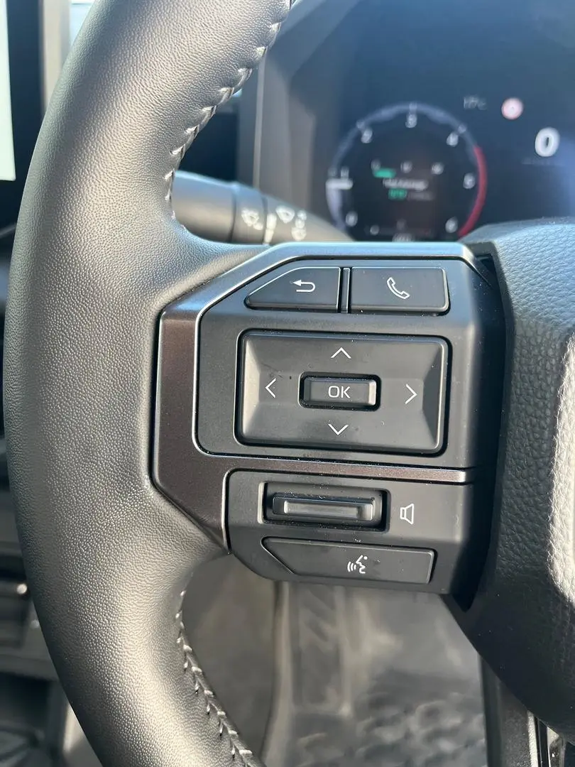 2026 Toyota Hilux Gallery Image 21
