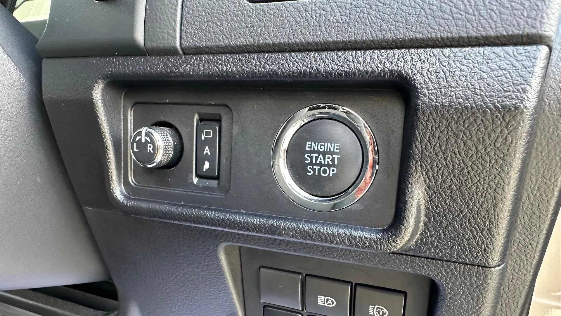 2022 Toyota Landcruiser Prado Gallery Image 21