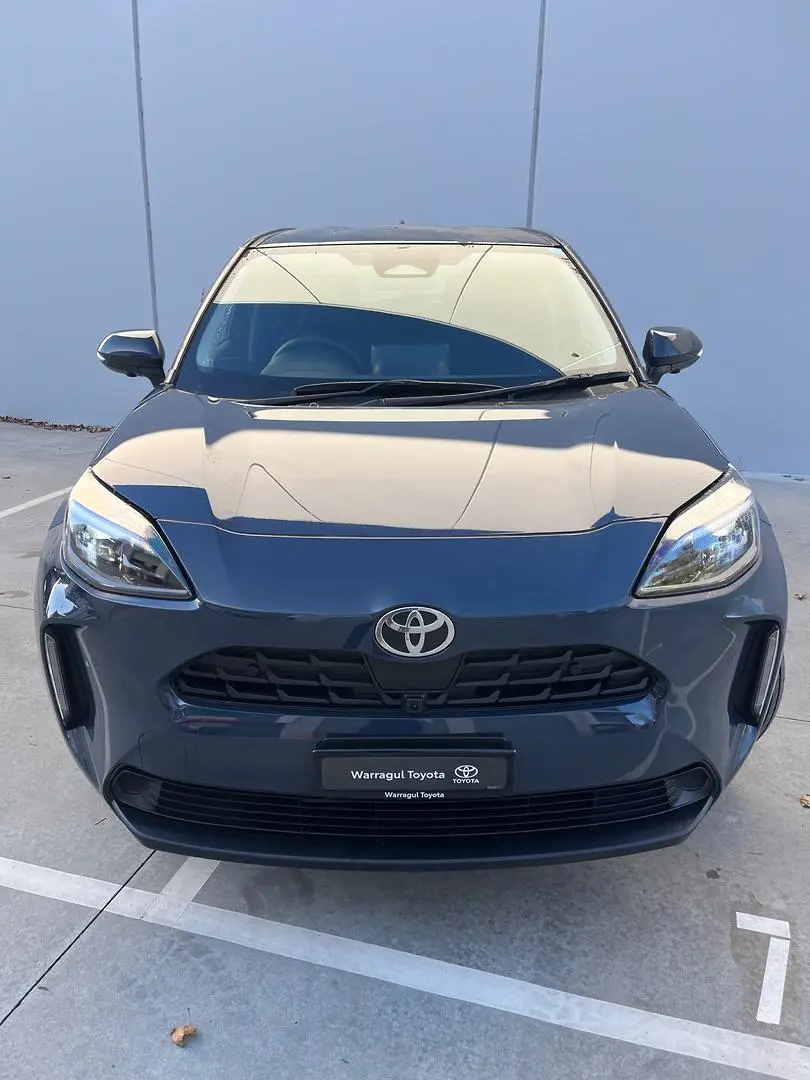 2025 Toyota Yaris Cross Gallery Image 2