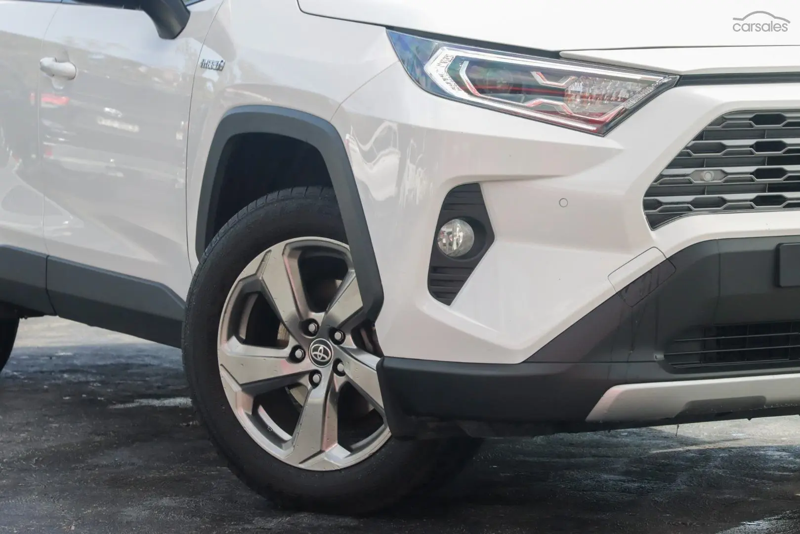 2020 Toyota RAV4 Image 6