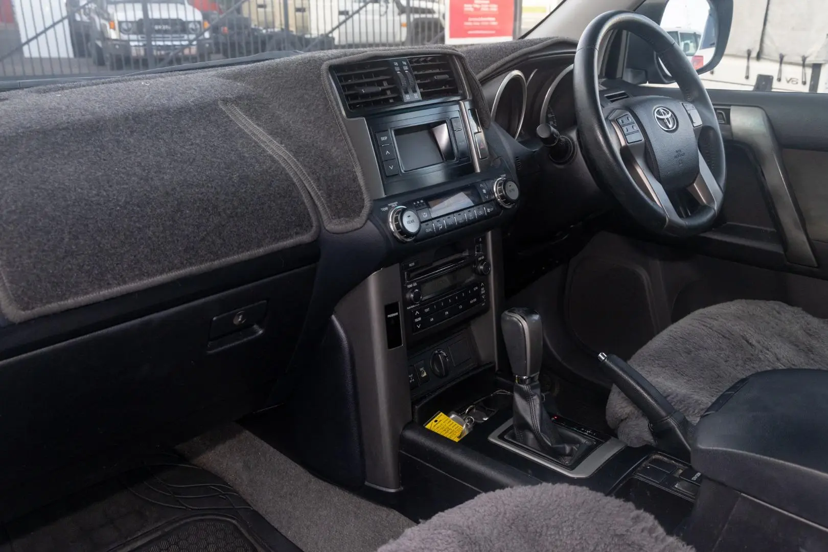 2010 Toyota Landcruiser Prado Gallery Image 8
