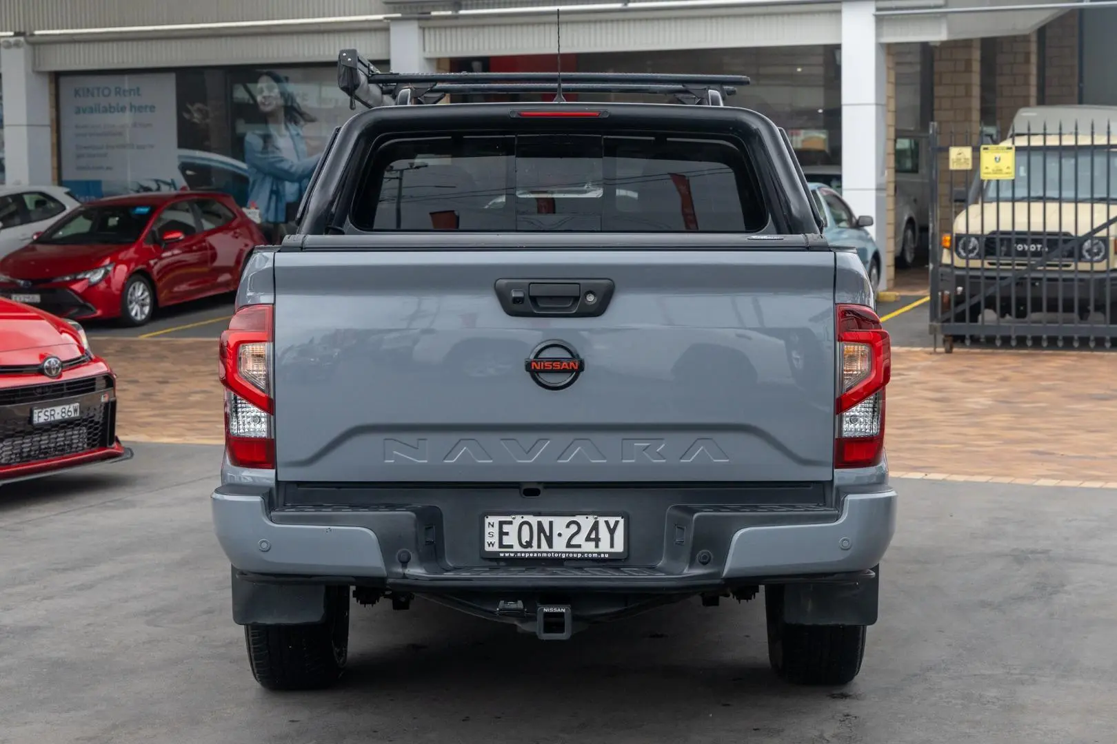 2022 Nissan Navara Gallery Image 5