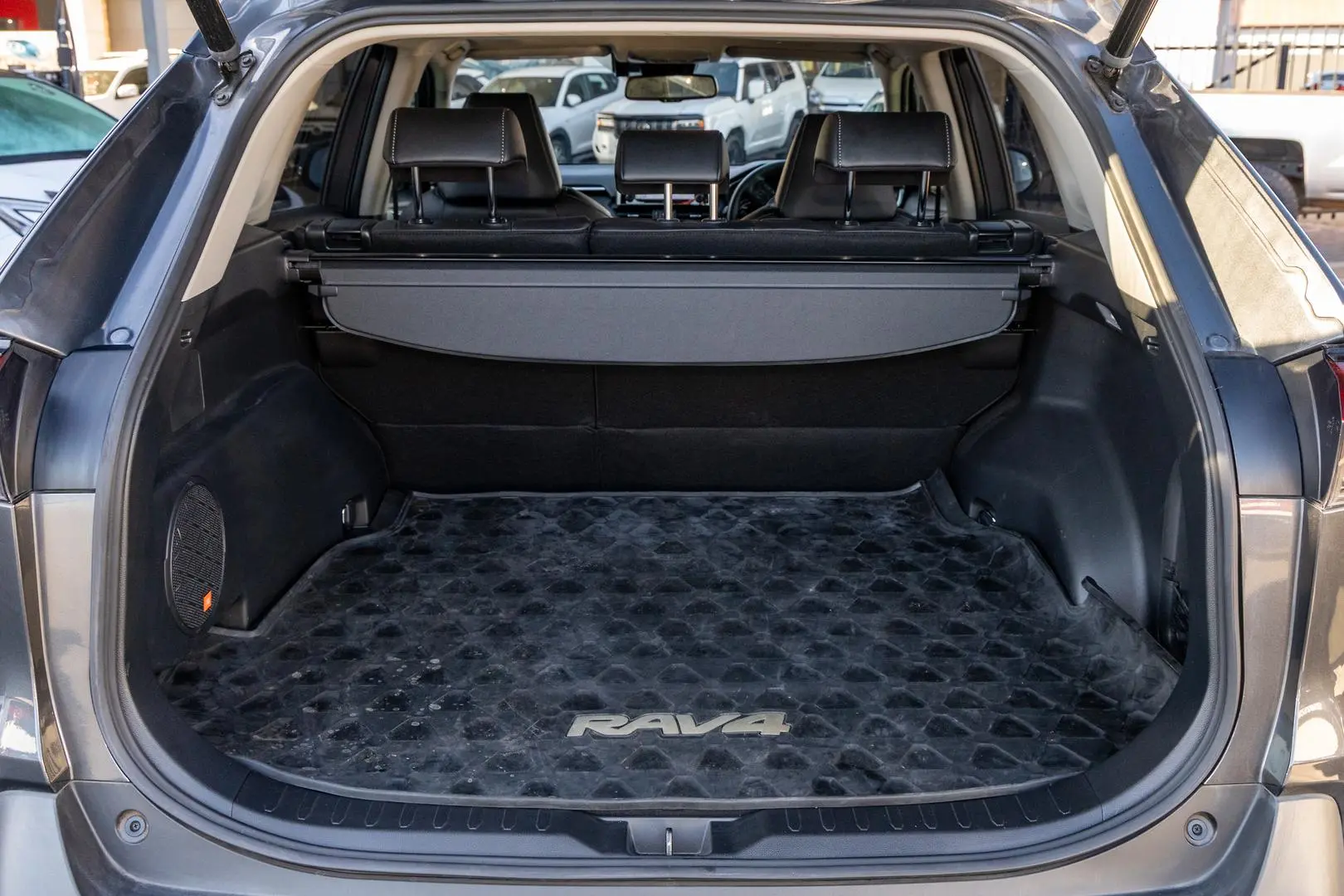 2021 Toyota RAV4 Gallery Image 19