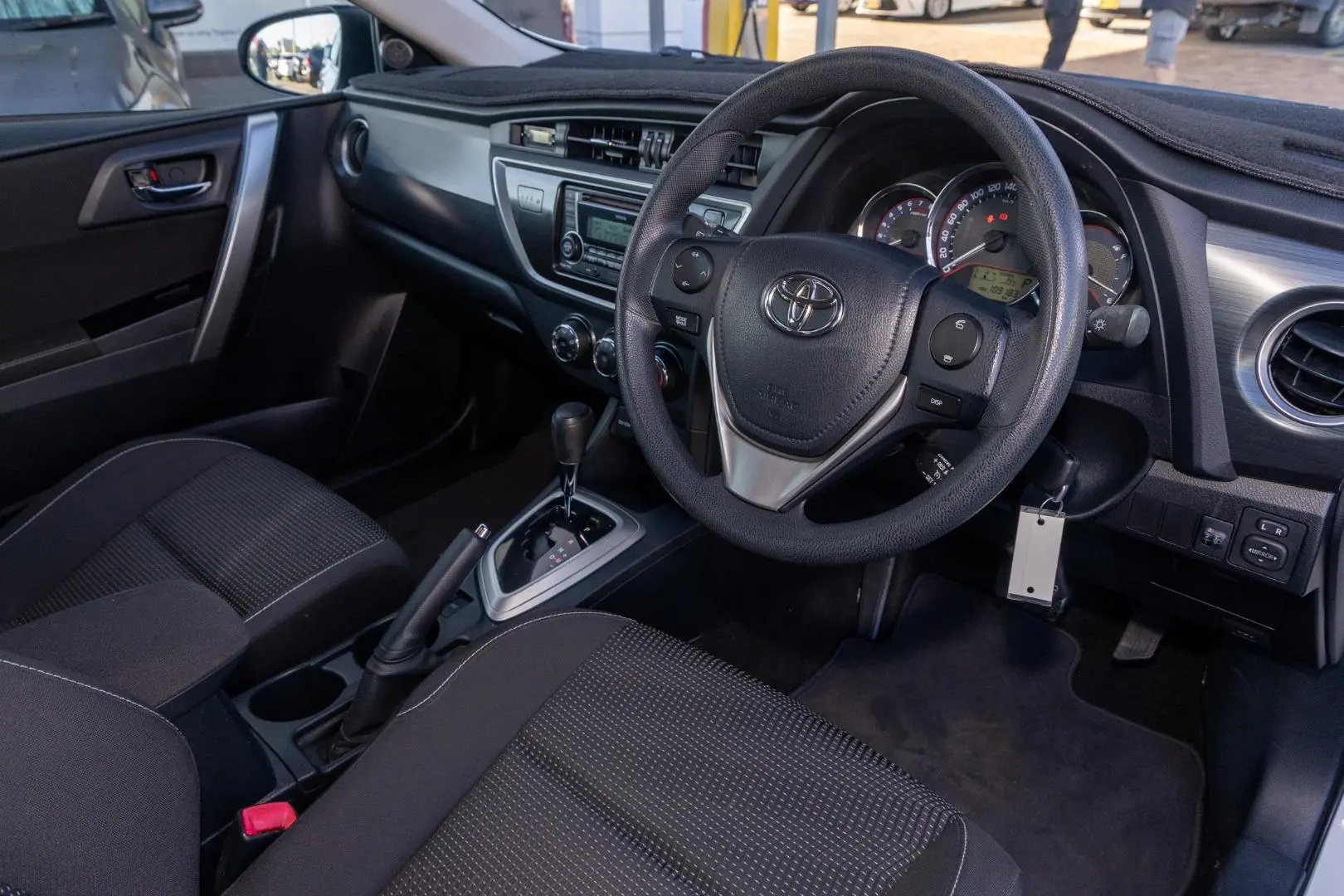 2014 Toyota Corolla Gallery Image 7