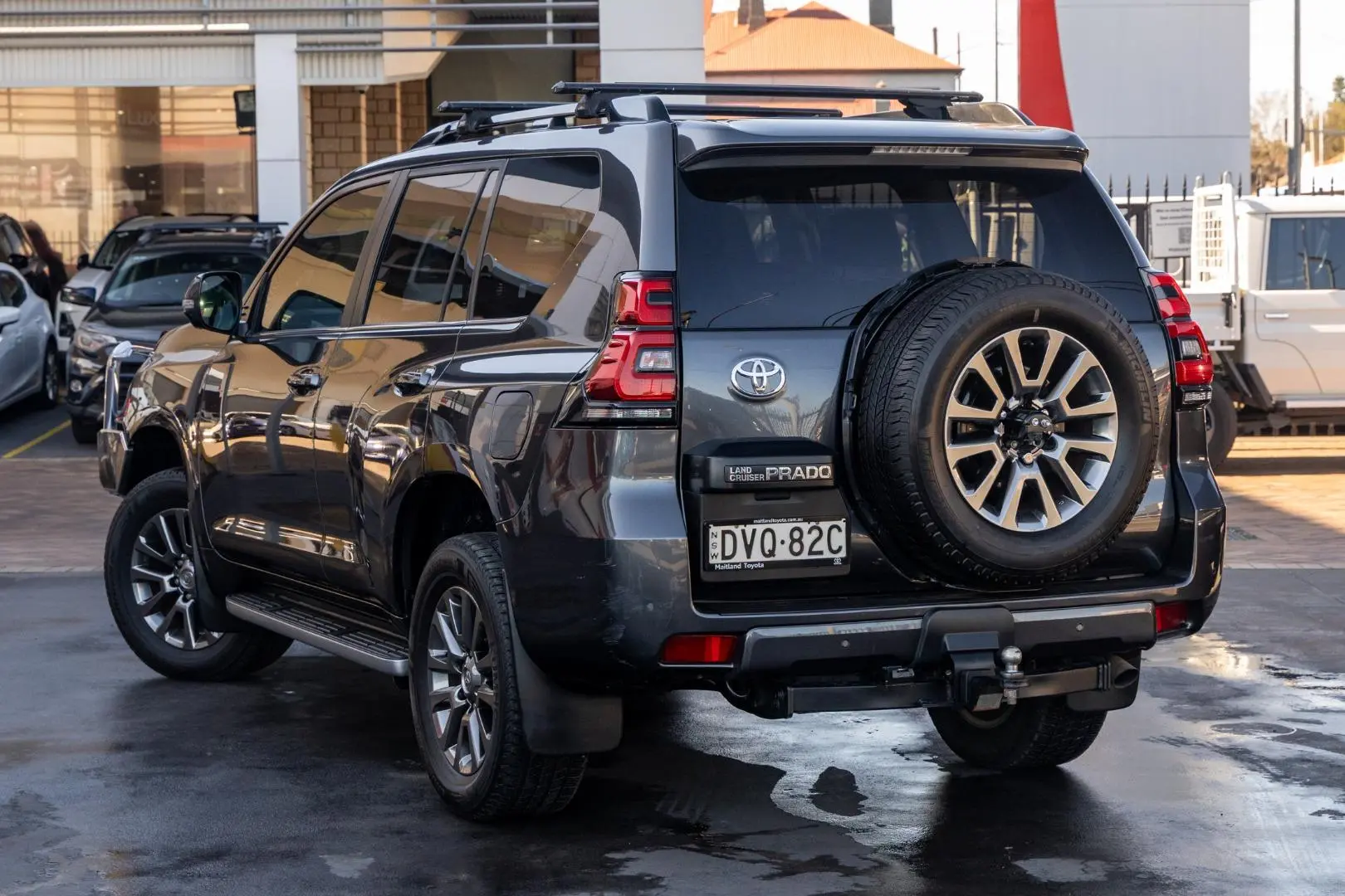 2018 Toyota Landcruiser Prado Gallery Image 2