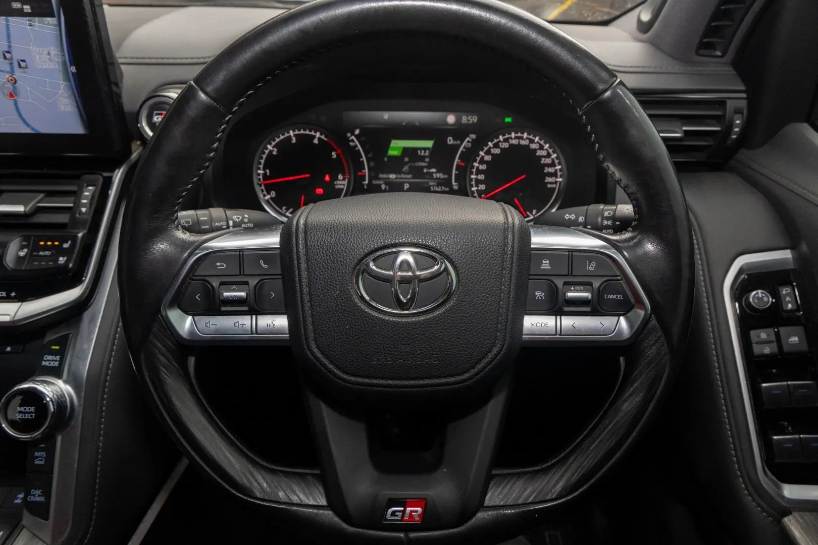 2022 Toyota Landcruiser Gallery Image 10