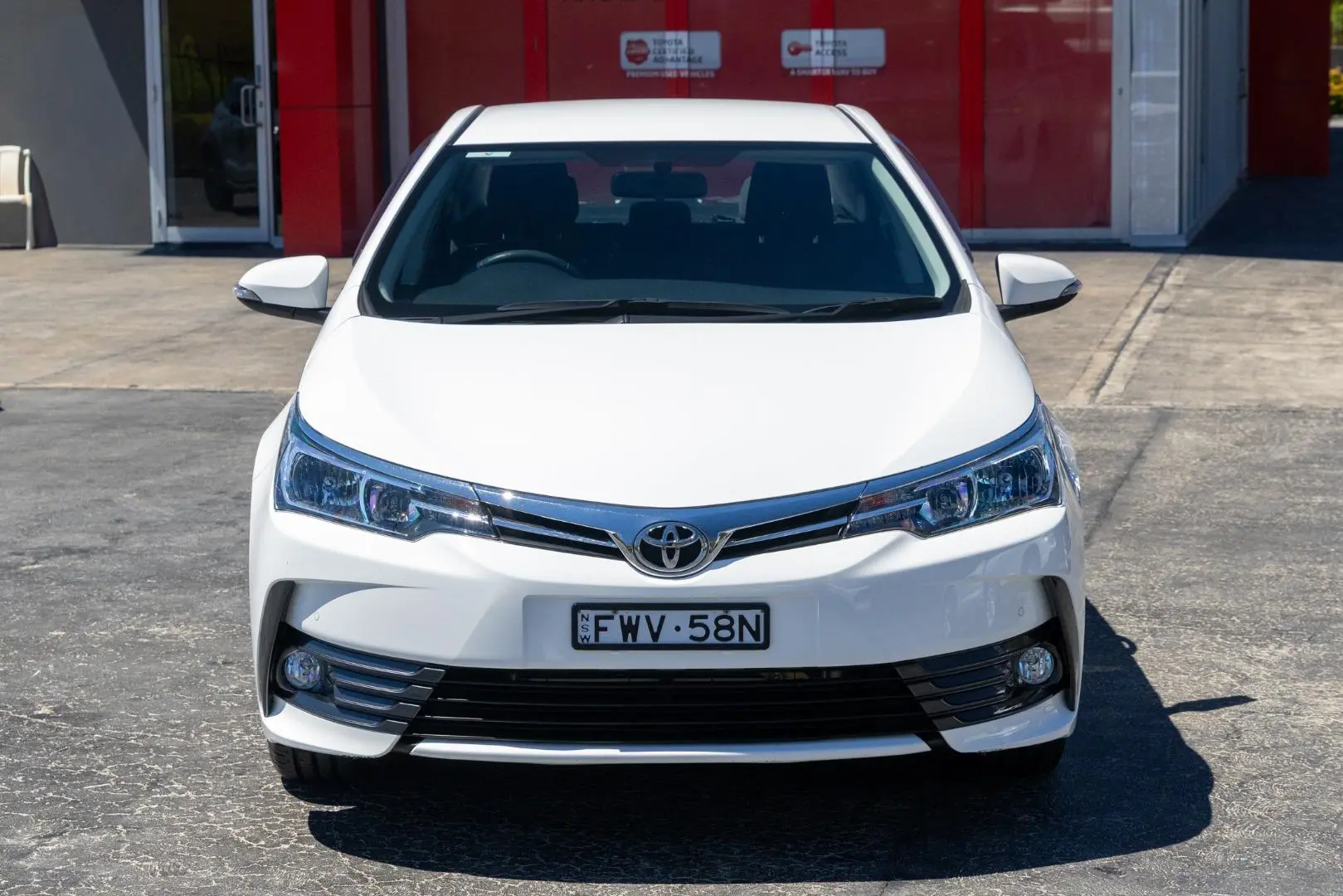 2019 Toyota Corolla Gallery Image 4