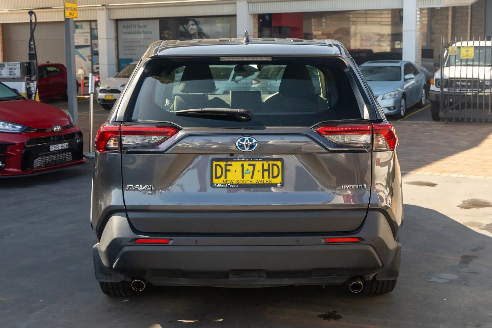 2022 Toyota RAV4 Gallery Image 5