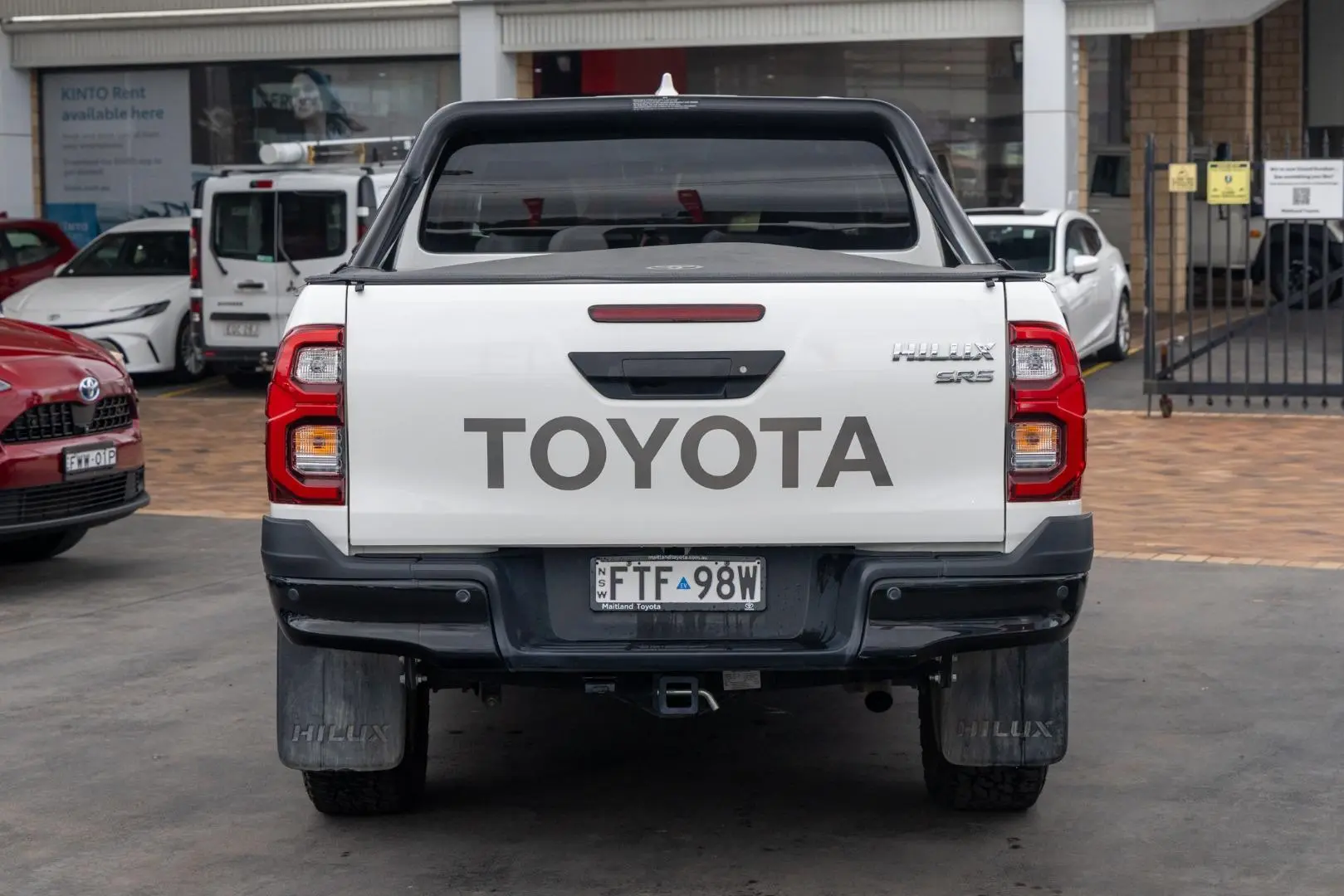 2024 Toyota Hilux Gallery Image 5