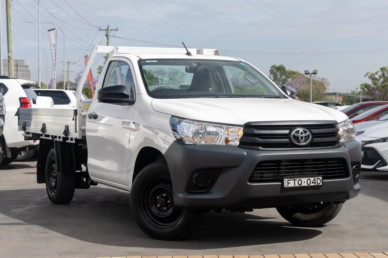 2019 Toyota Hilux Gallery Image 1