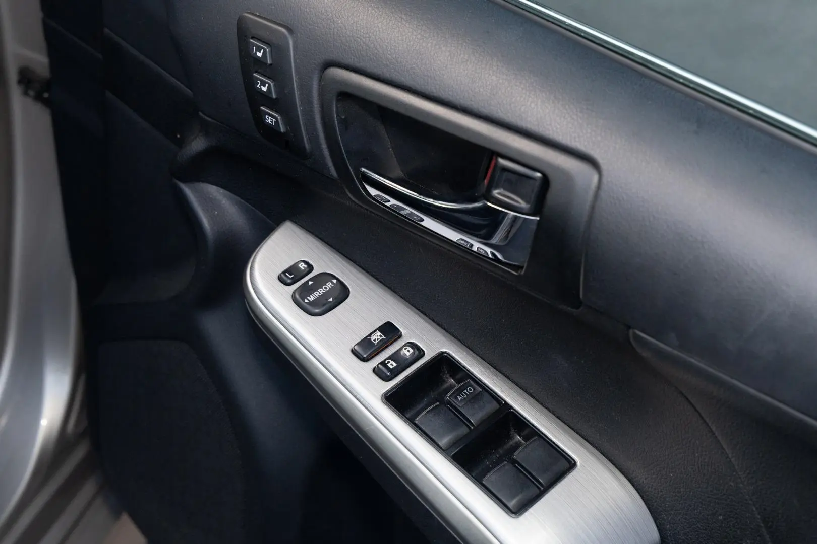 2014 Toyota Camry Gallery Image 17