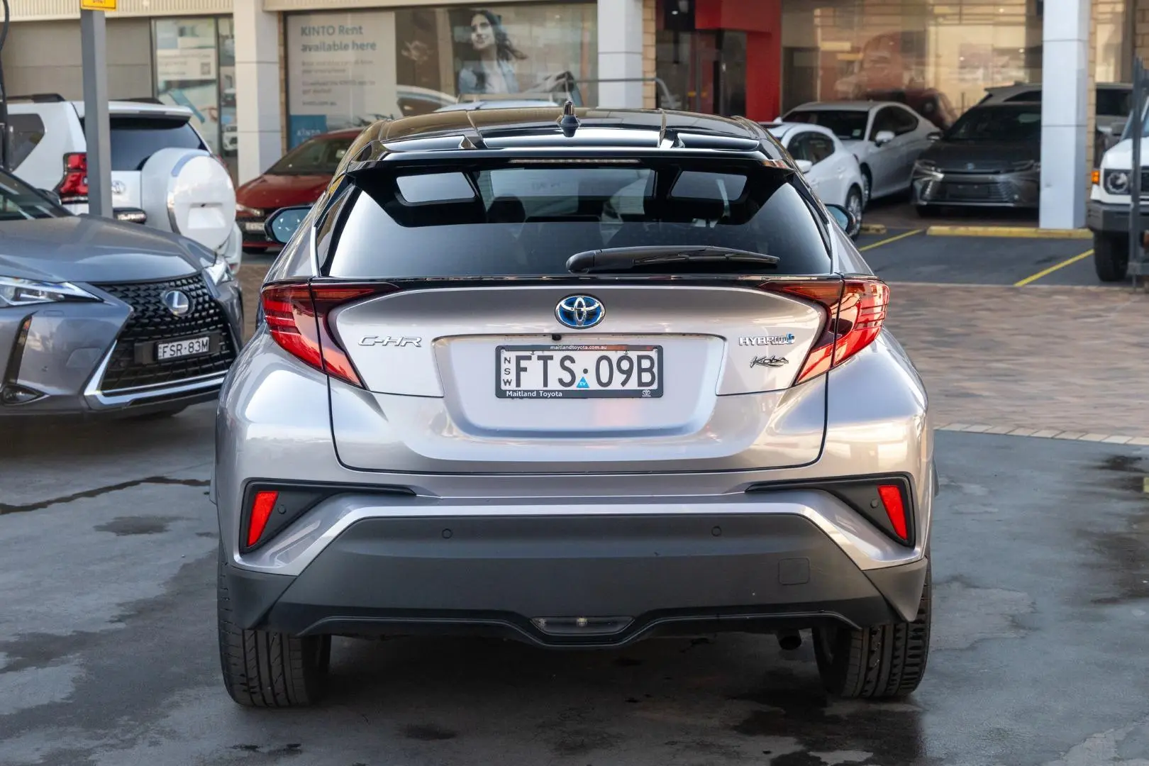 2022 Toyota C-HR Gallery Image 5