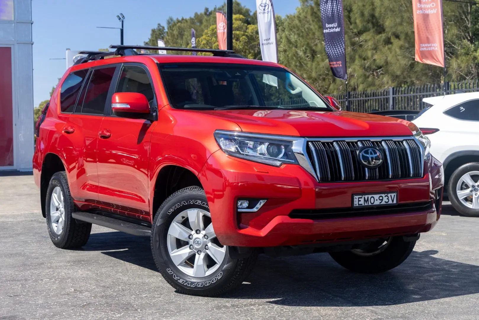 2021 Toyota Landcruiser Prado Gallery Image 1