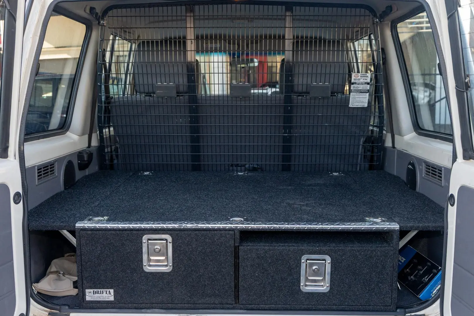 2018 Toyota Landcruiser Gallery Image 18