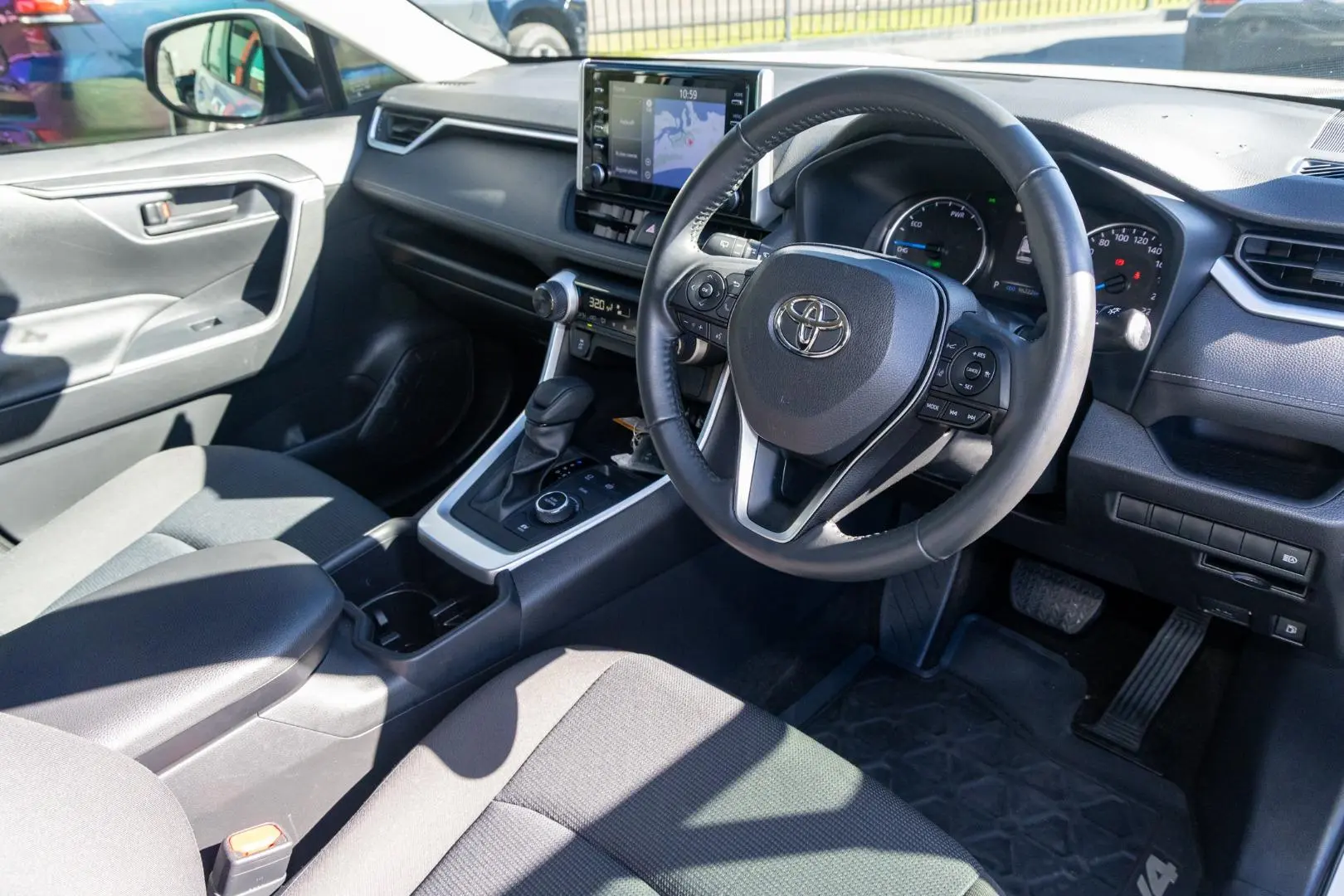 2022 Toyota RAV4 Gallery Image 7