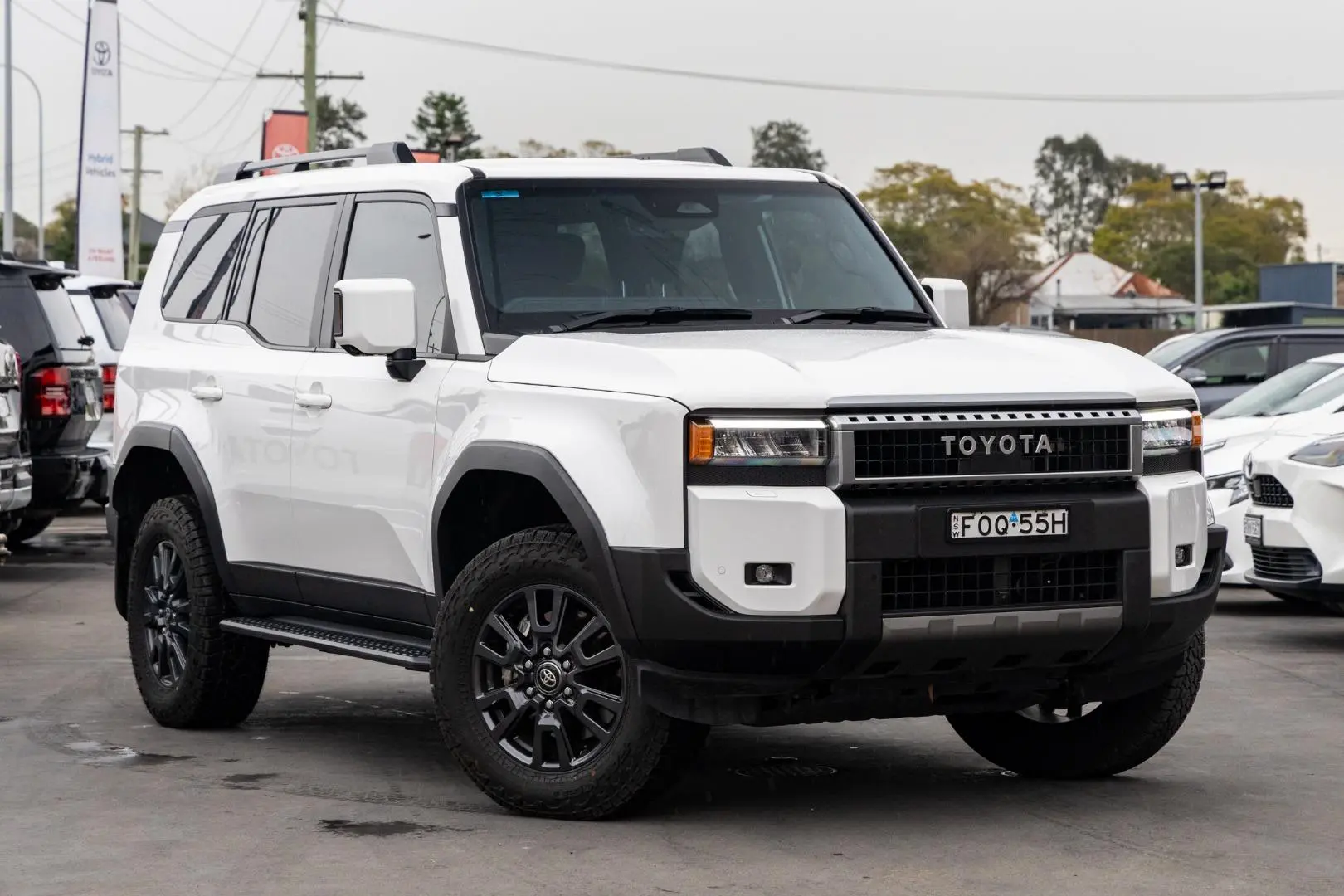 2025 Toyota Landcruiser Prado Gallery Image 1